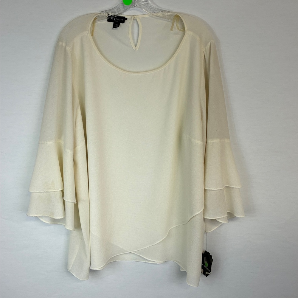 IN STUDIOS Layered Top